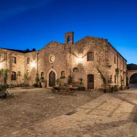 Relais Abbazia Santa Anastasia & Winery Farm stay *