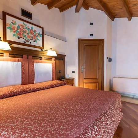 Farm stay Relais Abbazia Santa Anastasia & Winery *
