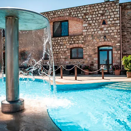Relais Abbazia Santa Anastasia & Winery Farm stay *